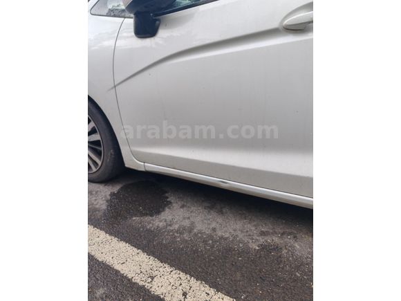Sahibinden Honda Jazz 1.3 Elegance 2015 Model  159.000 km