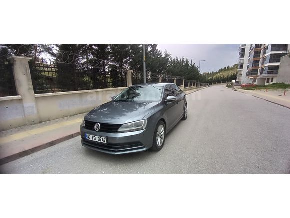 Sahibinden Volkswagen Jetta 1.6 TDi Trendline 2015 Model