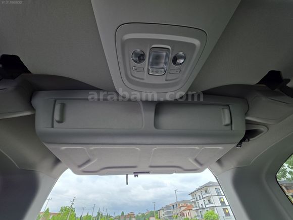AKBAŞ OTOMOTİV'DEN HATASIZ OPEL COMBO ULTİMATE CAM TAVAN 2023.