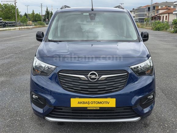 AKBAŞ OTOMOTİV'DEN HATASIZ OPEL COMBO ULTİMATE CAM TAVAN 2023.
