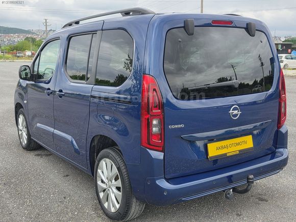 AKBAŞ OTOMOTİV'DEN HATASIZ OPEL COMBO ULTİMATE CAM TAVAN 2023.
