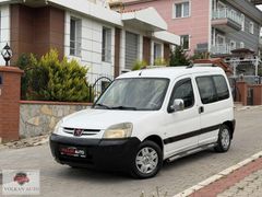 VOLKAN AUTODAN TERTEMİZ KLİMALI ÇİFT SÜRGÜLÜ PARTNER