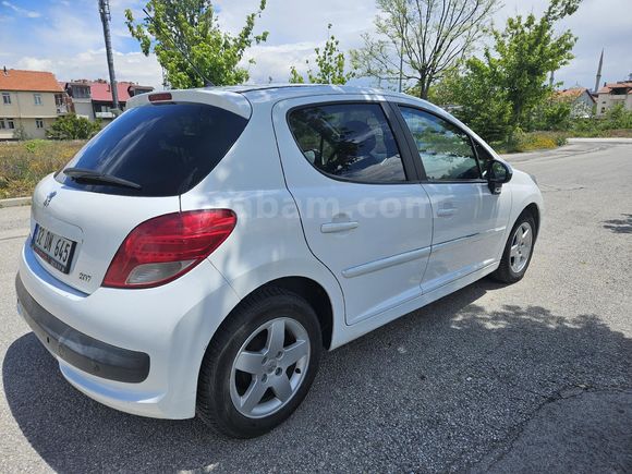 Sahibinden Peugeot 207 1.4 HDi Active 2011 Model