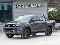 2025 TOYOTA HİLUX 2.4 INCİNCİBLE 4X4 9.500 KM BOYASIZ+%20 FATURA