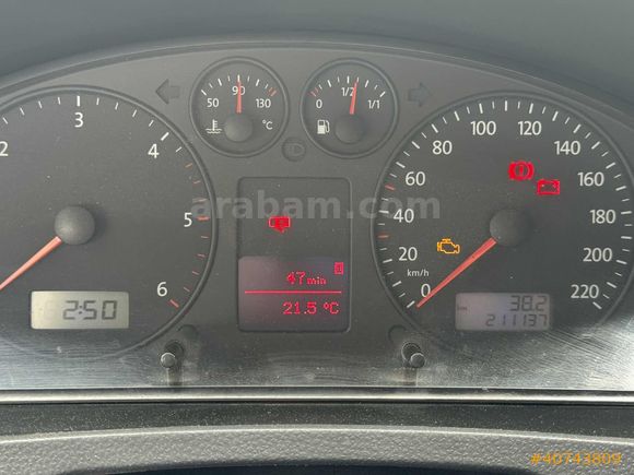 2009 CARAVELLA 2.5 TDİ COMFORTLİNE 210 BİN KM 9+1 ORJİNAL