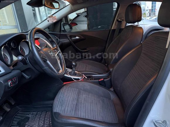 YİĞİTCAN MOTORS DÜŞÜK KM ASTRA