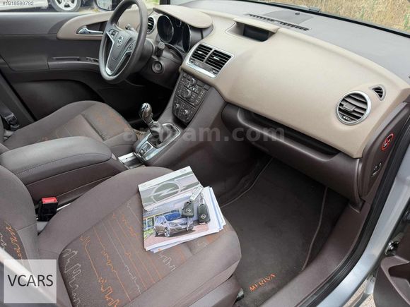 NADİR TEMİZLİKTE 2011 MODEL OPEL MERİVA + BENZİN