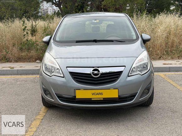 NADİR TEMİZLİKTE 2011 MODEL OPEL MERİVA + BENZİN