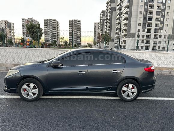 Sahibinden temiz ve bakımlı Renault Fluence 1.6 Dynamique 2011 Model