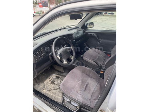 Sahibinden Volkswagen Vento 1.6 GL 1996 Model 