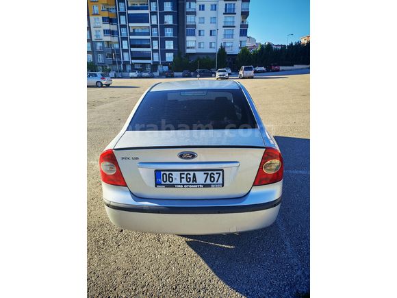Sahibinden Ford Focus 1.6 Ghia 2006 Model
