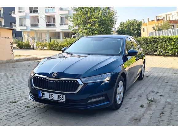 84.000 km / 2021 Skoda Octavia Elite eTSI DSG / Servis Bakımlı