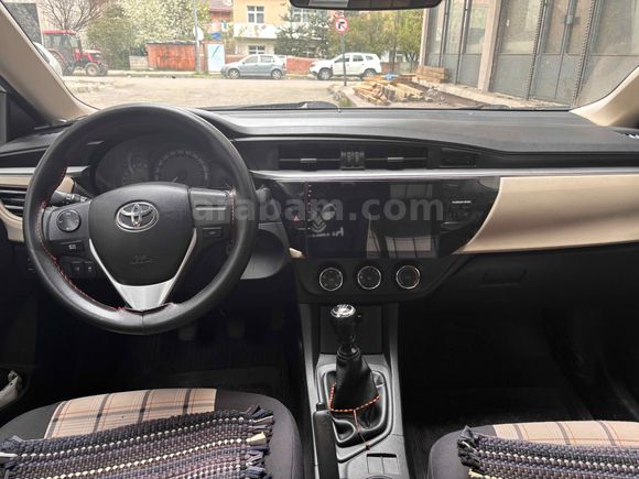 Sahibinden Toyota Corolla 1.33 Life 2014 Model 