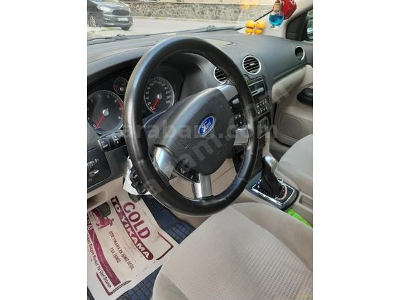 Sahibinden Ford Focus 1.6 Ghia 2006 Model