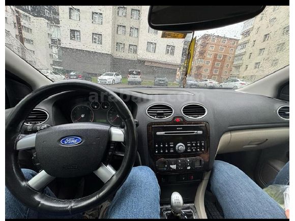 Sahibinden Ford Focus 1.6 Ghia 2006 Model