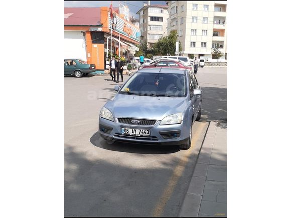 Sahibinden Ford Focus 1.6 Ghia 2006 Model
