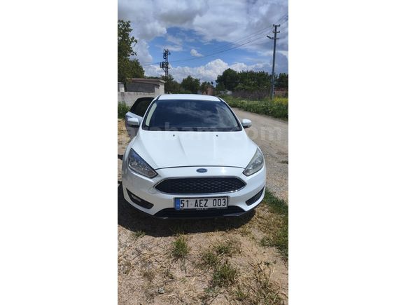 EMEKLİDEN BENZİNLİ LPG Lİ FORD TREND X 1.6