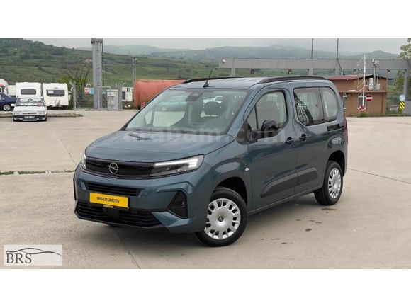 OPEL COMBO 1.5 D OTOMATİK 0 KM