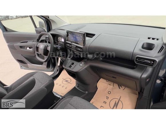 OPEL COMBO 1.5 D OTOMATİK 0 KM