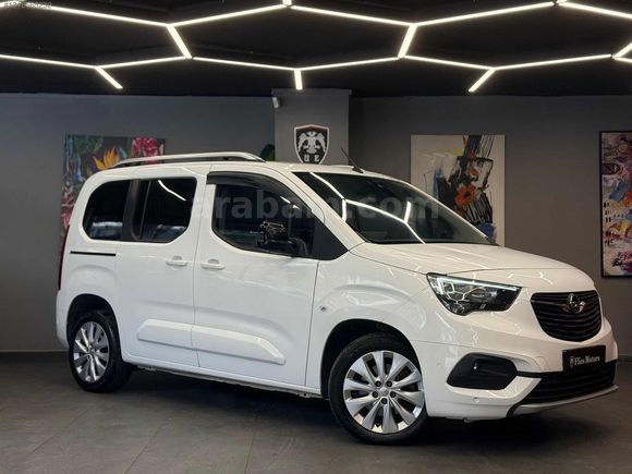 FLİES MOTORS'DAN 2022 135'BİNKM COMBO ULTİMATE CAMTVN+OTOMATİK