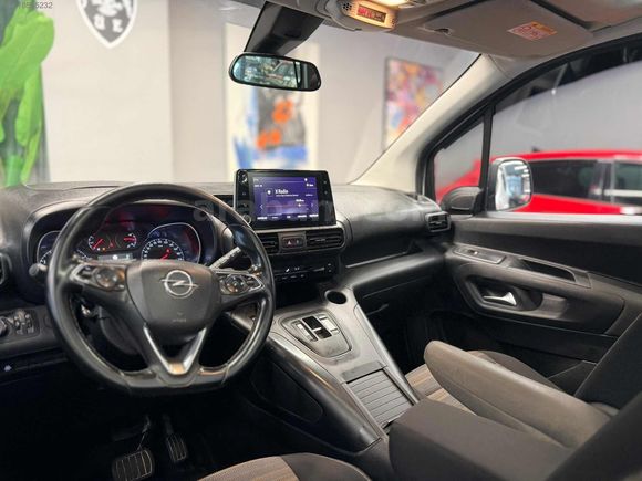 FLİES MOTORS'DAN 2022 135'BİNKM COMBO ULTİMATE CAMTVN+OTOMATİK