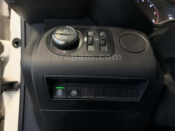 FLİES MOTORS'DAN 2022 135'BİNKM COMBO ULTİMATE CAMTVN+OTOMATİK