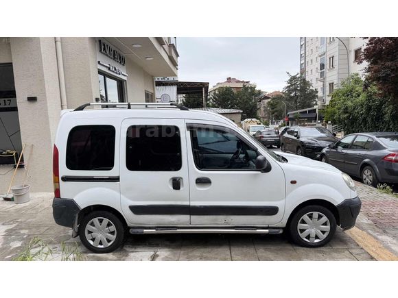 RENAULT KANGO MULTİX - ÇOĞU YERİ BOYASIZ - KREDİ KARTINA 12 AY