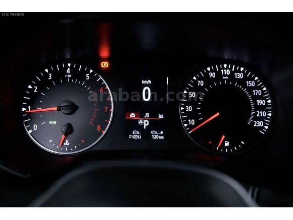0.79 KREDİ İMKANI 2022 MODEL CLİO TOUCH OTOMATİK
