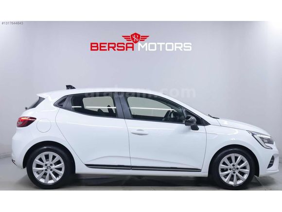 0.79 KREDİ İMKANI 2022 MODEL CLİO TOUCH OTOMATİK
