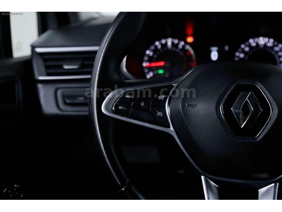 0.79 KREDİ İMKANI 2022 MODEL CLİO TOUCH OTOMATİK