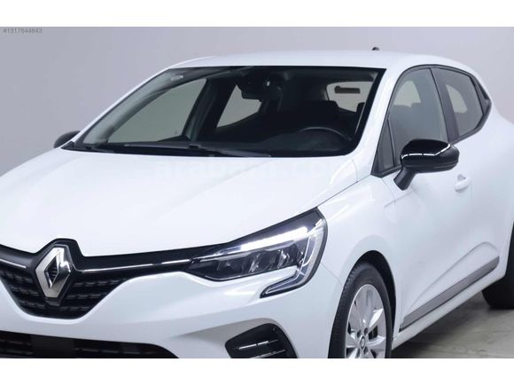 0.79 KREDİ İMKANI 2022 MODEL CLİO TOUCH OTOMATİK