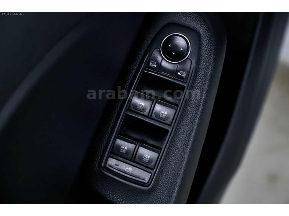 0.79 KREDİ İMKANI 2022 MODEL CLİO TOUCH OTOMATİK