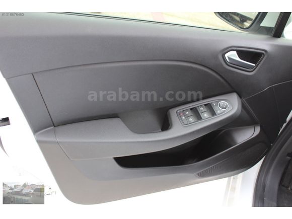 UCA81'DEN 2021 RENAULT CLİO 1.0 TCE TOUCH OTOMATİK K.K 12 TAKSİT