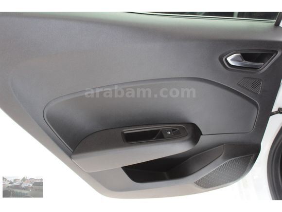 UCA81'DEN 2021 RENAULT CLİO 1.0 TCE TOUCH OTOMATİK K.K 12 TAKSİT