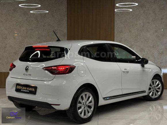2023 TRAFİK ÇIKIŞLI HASAR KAYITSIZ 69BİNDE G.G.KAMERA