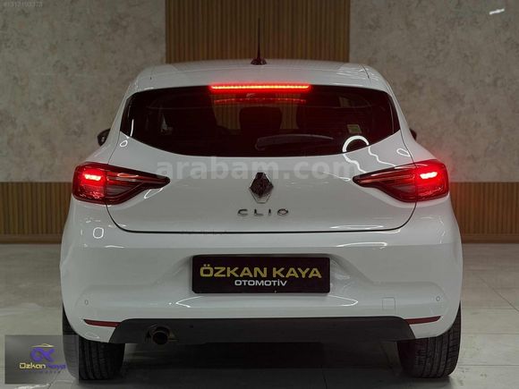 2023 TRAFİK ÇIKIŞLI HASAR KAYITSIZ 69BİNDE G.G.KAMERA