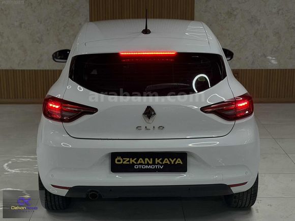 2023 TRAFİK ÇIKIŞLI HASAR KAYITSIZ 69BİNDE G.G.KAMERA