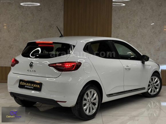 2023 TRAFİK ÇIKIŞLI HASAR KAYITSIZ 69BİNDE G.G.KAMERA