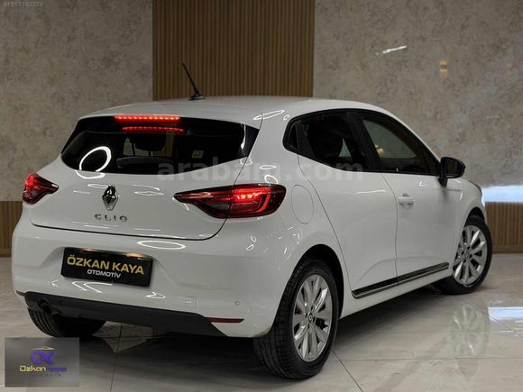 2023 TRAFİK ÇIKIŞLI HASAR KAYITSIZ 69BİNDE G.G.KAMERA