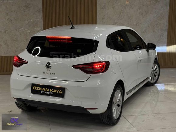 2023 TRAFİK ÇIKIŞLI HASAR KAYITSIZ 69BİNDE G.G.KAMERA
