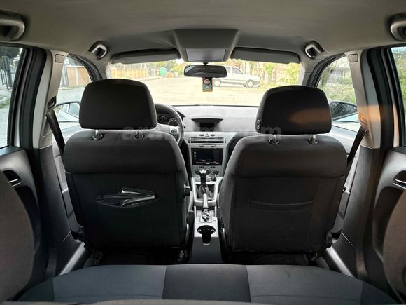  Orijinal Temiz Opel Astra 1.6 Essentia 2013 Model 