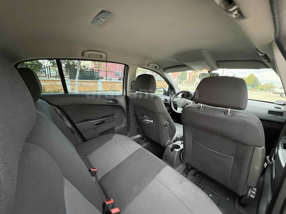  Orijinal Temiz Opel Astra 1.6 Essentia 2013 Model 