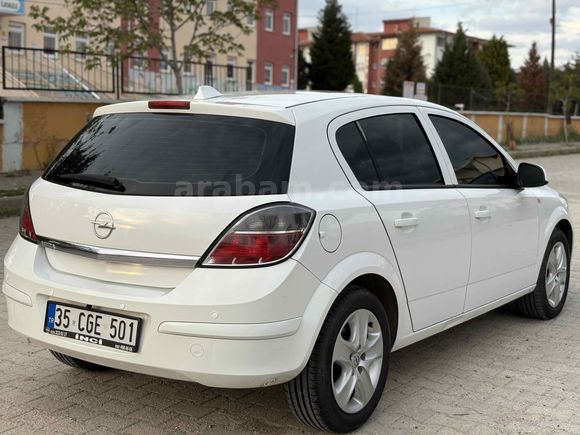  Orijinal Temiz Opel Astra 1.6 Essentia 2013 Model 
