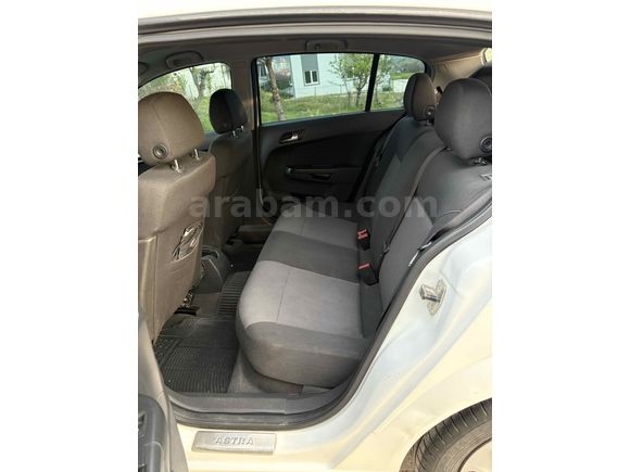  Orijinal Temiz Opel Astra 1.6 Essentia 2013 Model 