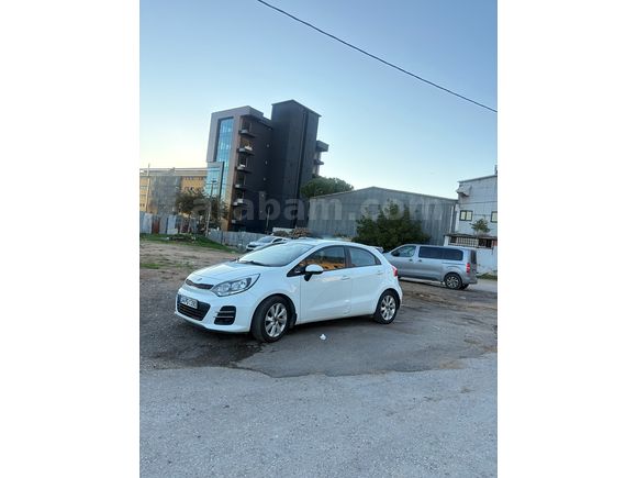Sahibinden Kia Rio 1.4 CRDi Concept 2015 Model 