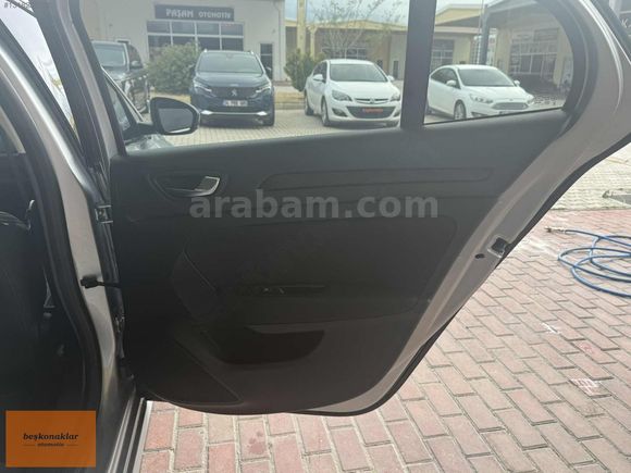 HATASIZ+BOYASIZ+DEĞİŞENSİZ MEGANE 1.3 TCE TOUCH GERİ GÖRÜŞ