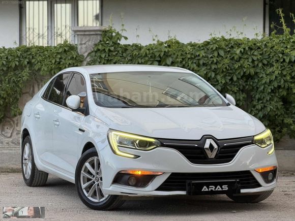 2019 MODEL 1.5 BLUE DCI 168000 KM HATASIZ 4 LASTİK SIFIR