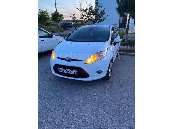 Sahibinden Ford Fiesta 1.4 TDCi Titanium X 2011 Model Kayseri 235.000 km Beyaz