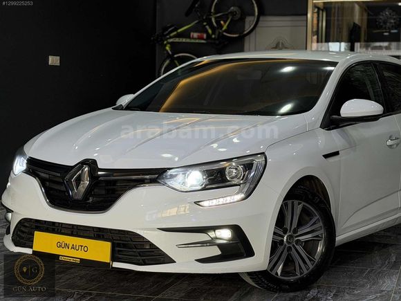 GÜN AUTO'DAN RENAULT MEGANE 4 TOUCH 2022 AİRBEG ORJİNAL