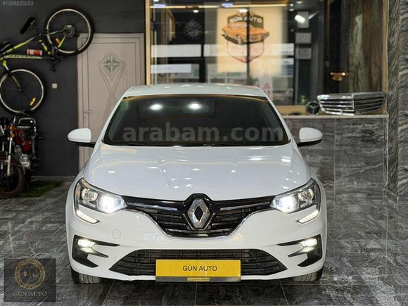 GÜN AUTO'DAN RENAULT MEGANE 4 TOUCH 2022 AİRBEG ORJİNAL